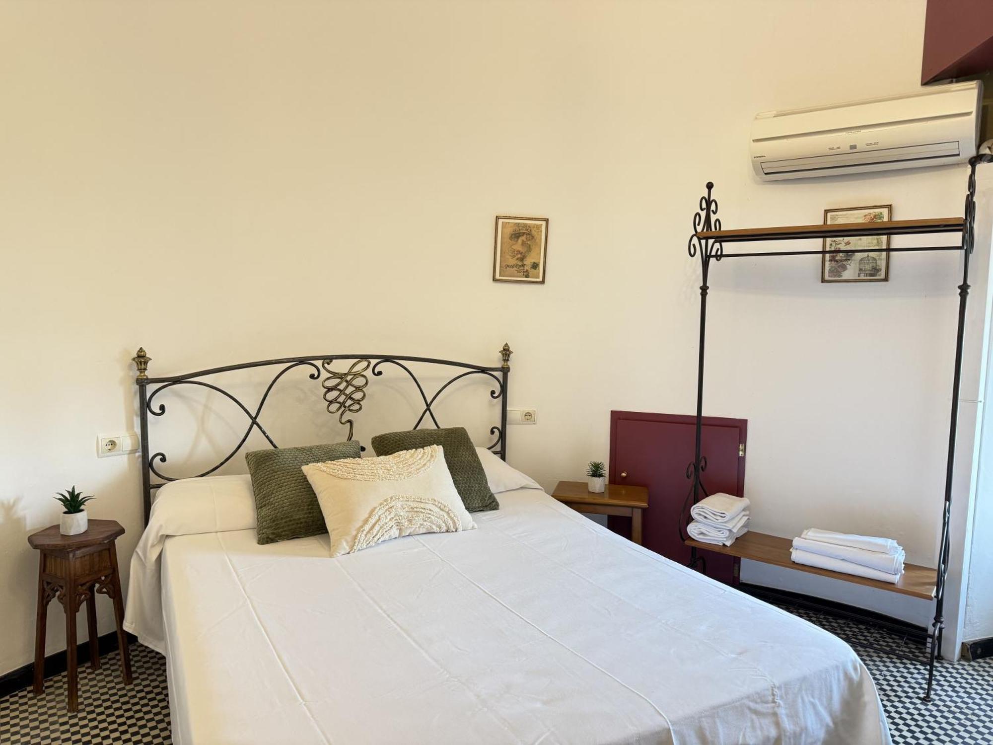 Agi Torre Quimeta Apartments Roses Extérieur photo
